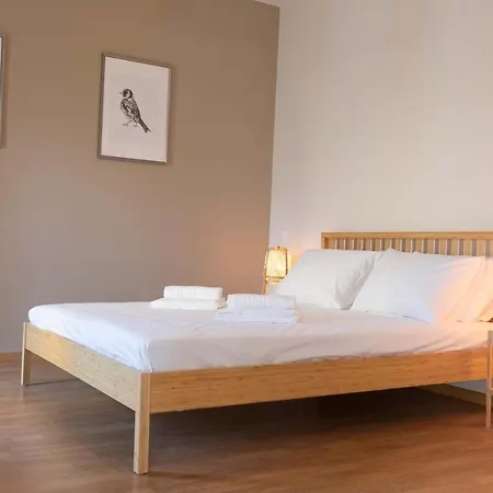 The Brand New House Meets The Ideal Location Apt1 *